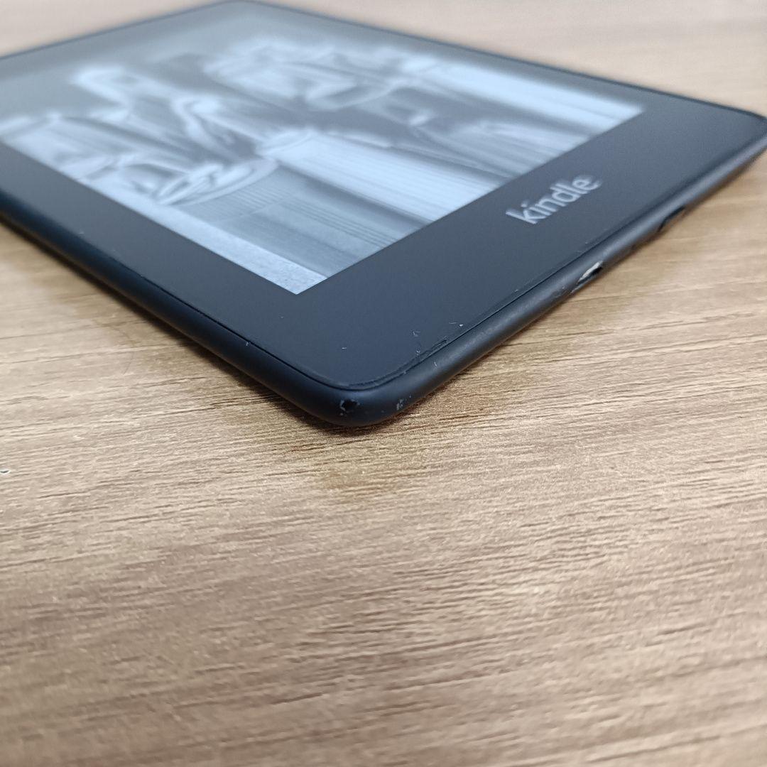 Kindle Paperwhite 8GB 第10世代 広告なし ケース３つ