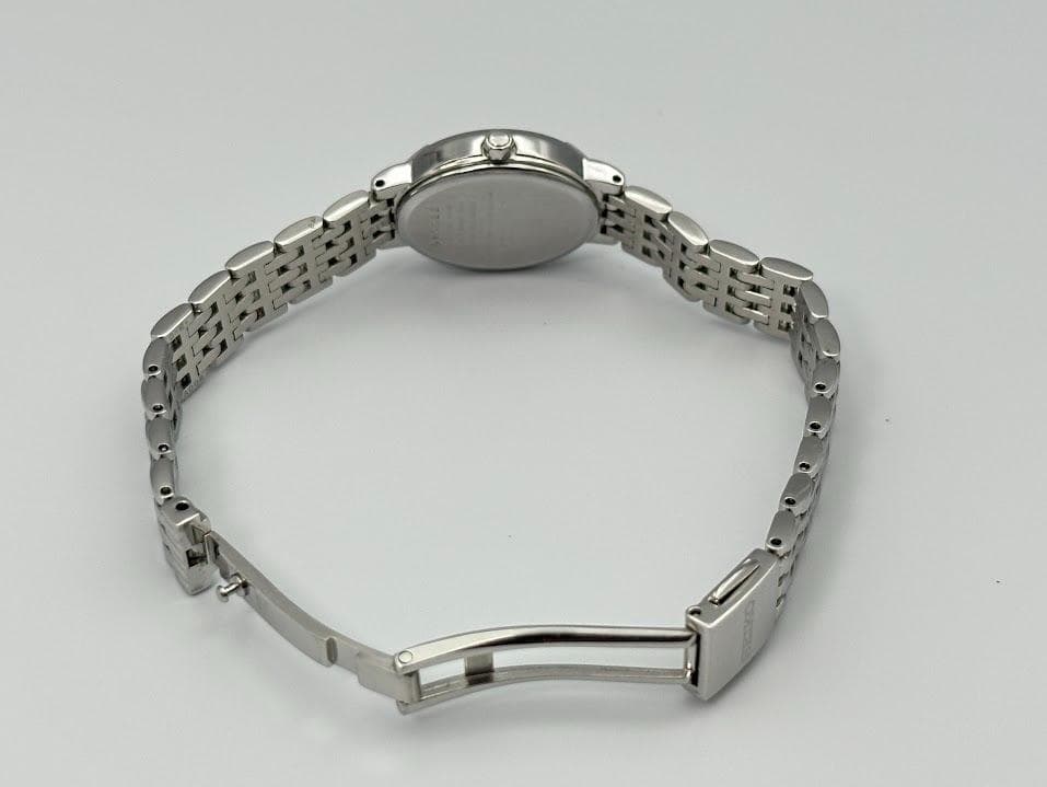 SEIKO エクセリーヌ V117-0AV0 腕時計 ソーラー オーバル 921