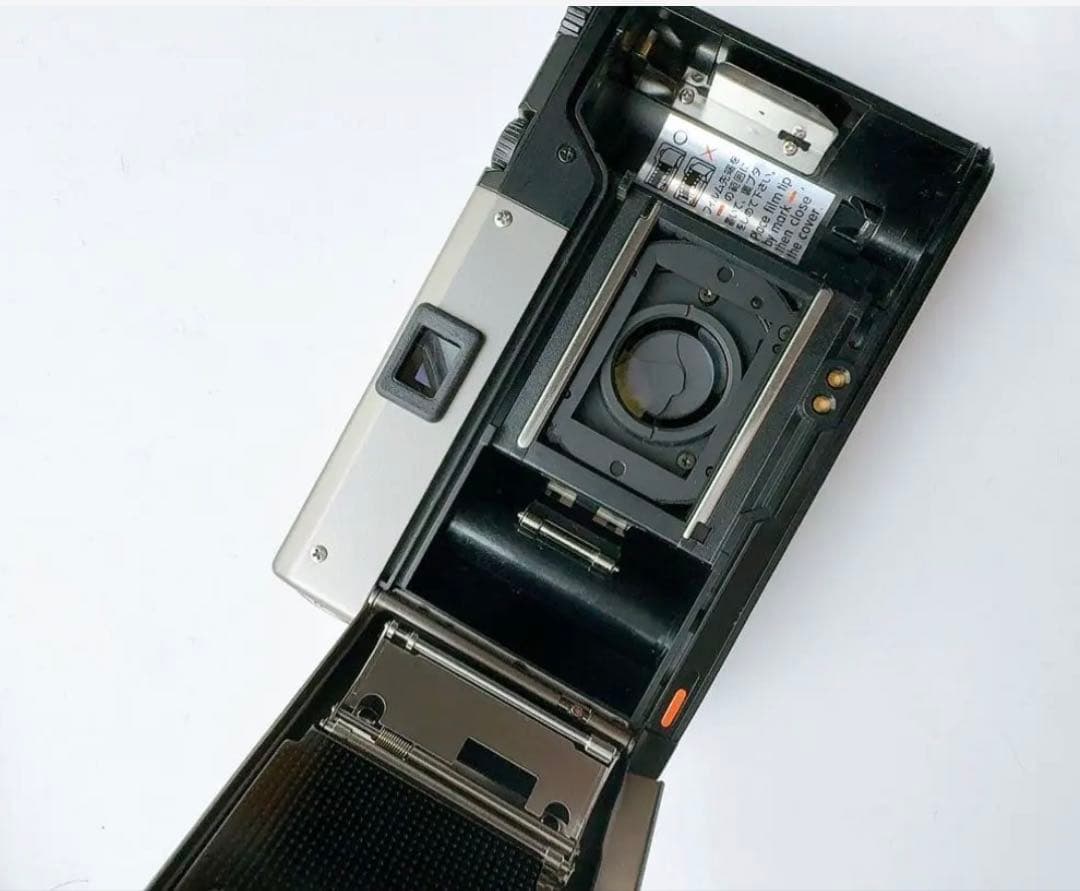 【美品】CONTAX T3 フィルムカメラ 本体とケース付き