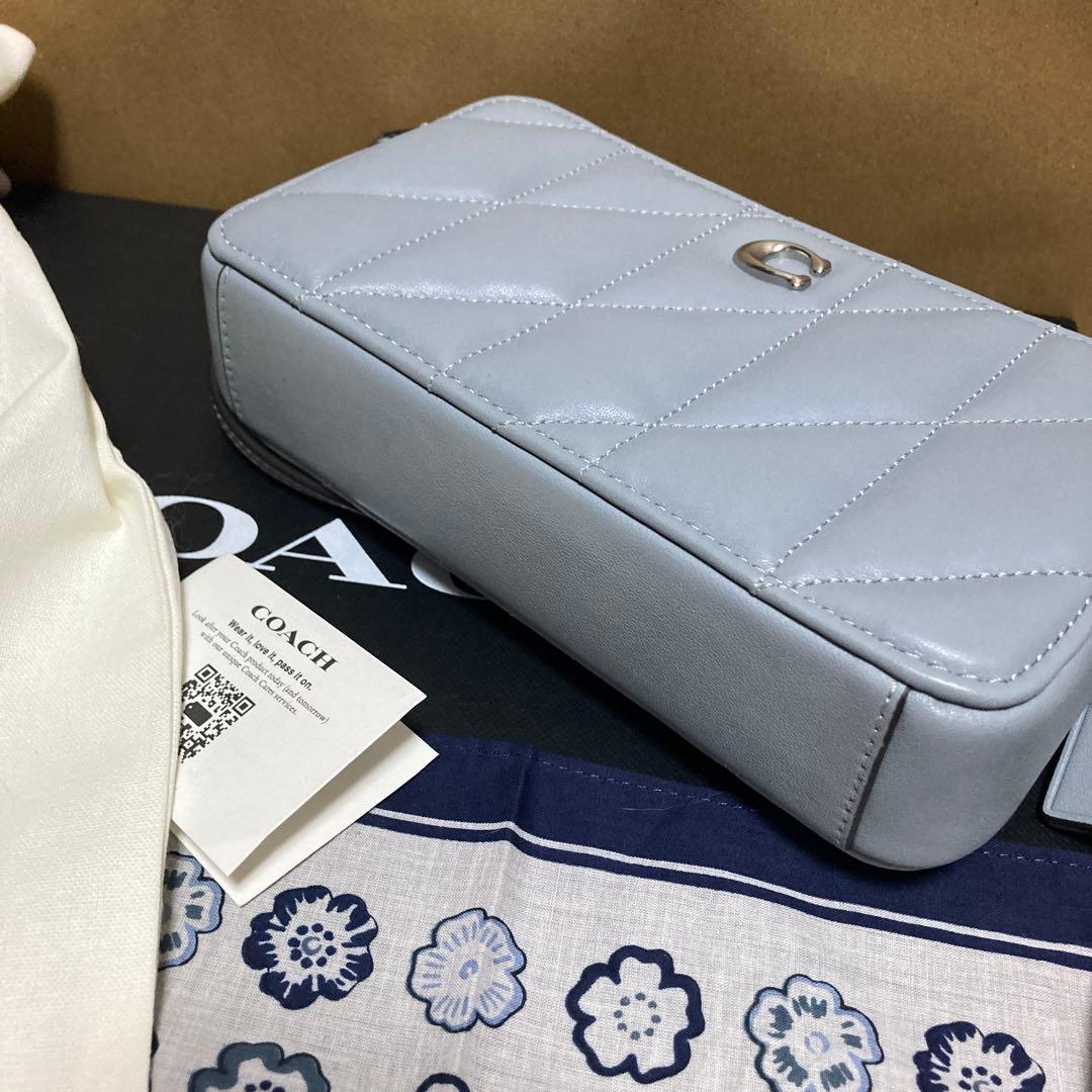 新品☆COACH ☆ショルダーバッグ ライトグレー☆キラ☆クロスボディ☆