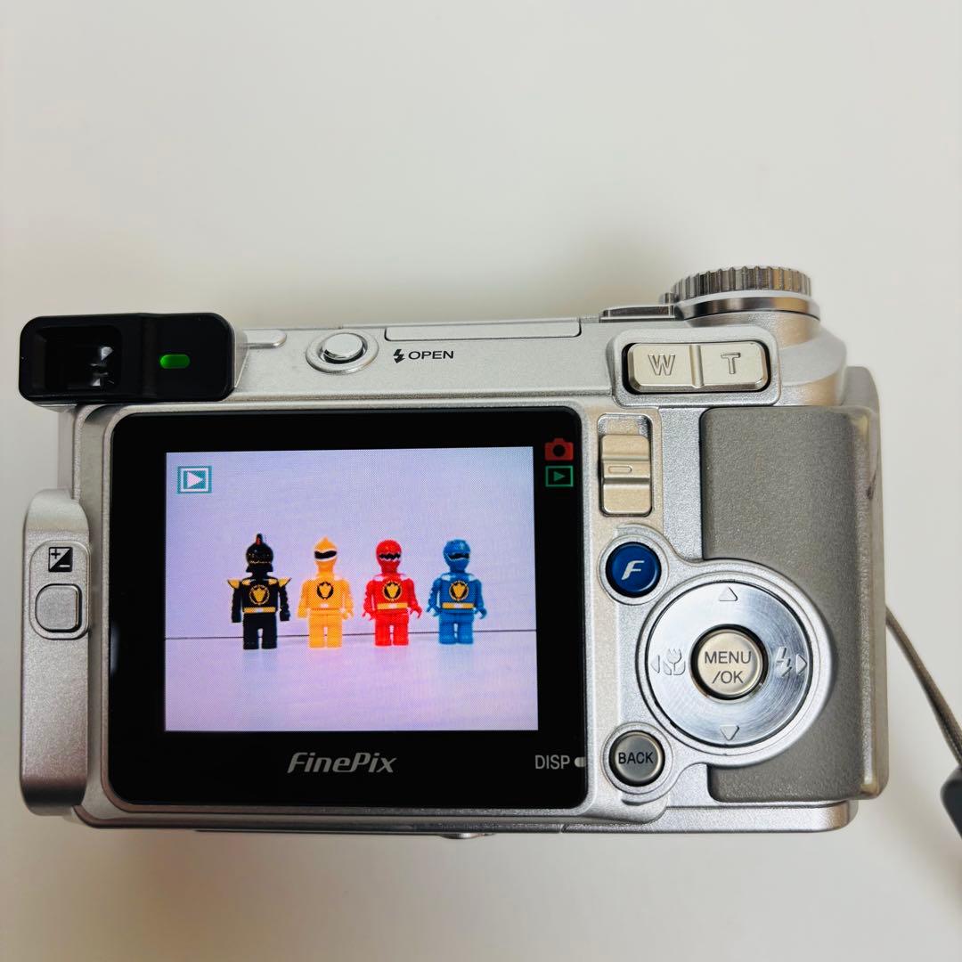 【美品】FUJIFILM finepix E510 オールドコンデジ　市販電池