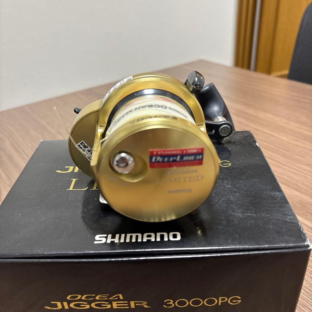 14オシアジガーリミテッド3000hPG右ハンドル