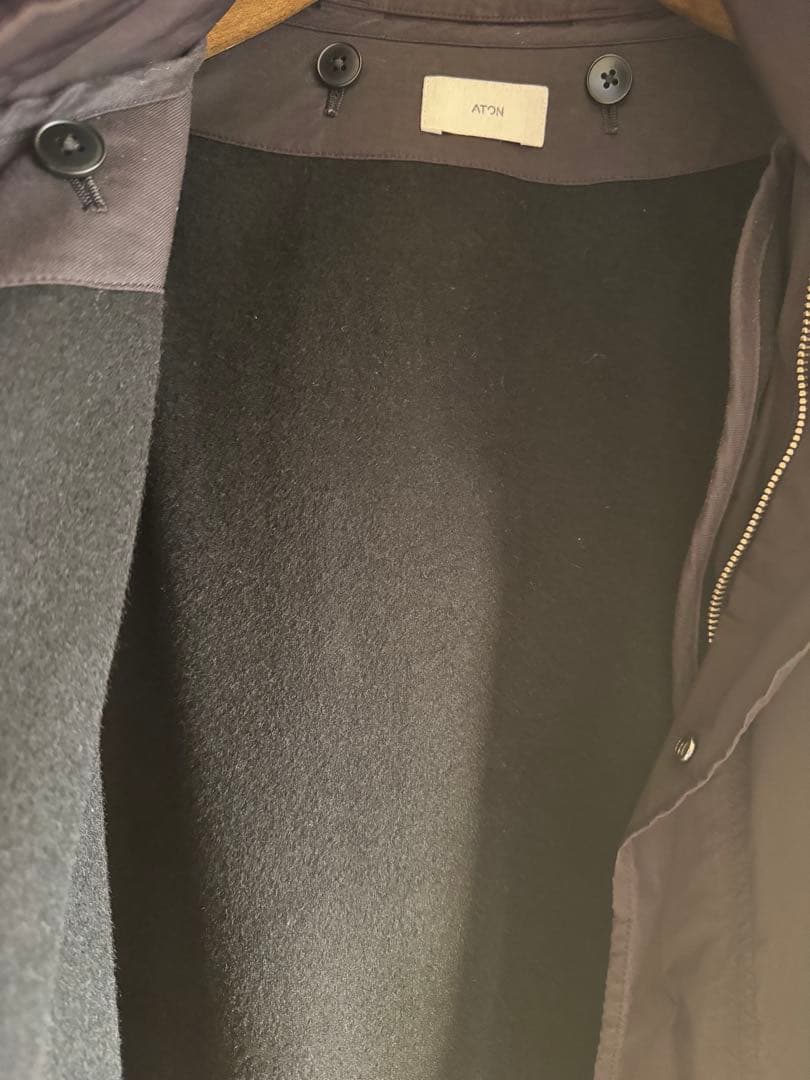 ジャケット・アウター < ATON > AIR VENTILE SHORT MODS COAT