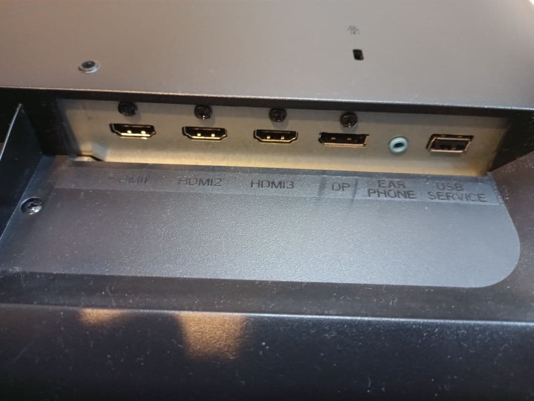 I・O DATAのWQHD(2K)24インチディスプレイ