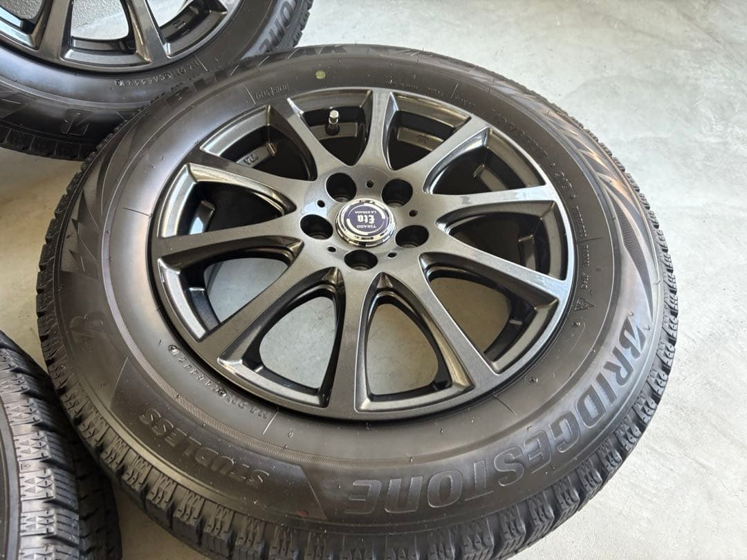 極美品　195/65R15 pcd100 スタッドレス VRX2プリウスカローラ