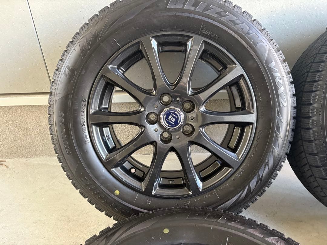 極美品　195/65R15 pcd100 スタッドレス VRX2プリウスカローラ