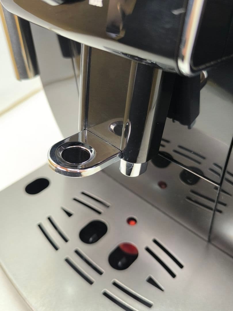 デロンギマグニフィカS コンパクト全自動コーヒーマシン ECAM23120B 0