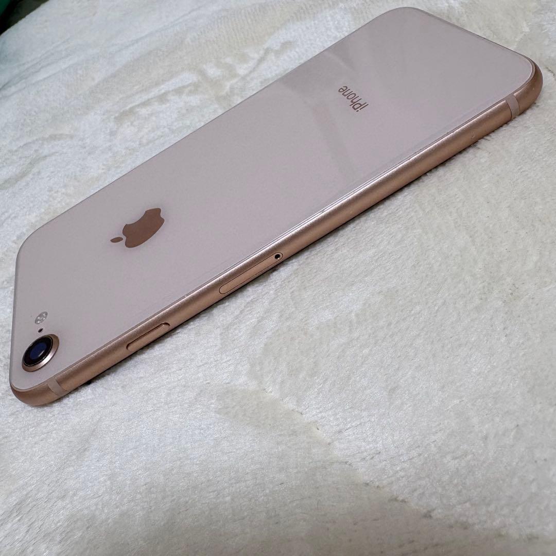 iPhone 8 Gold 64 GB SIMフリー(au)中古品