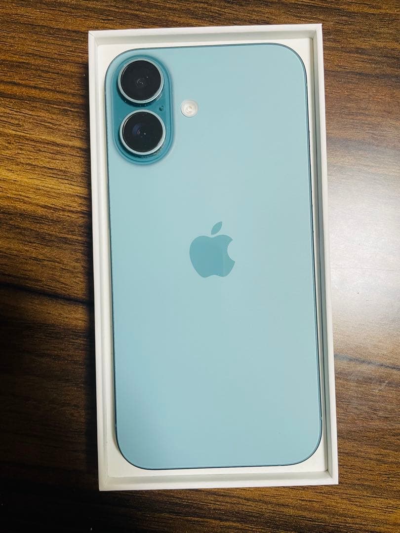 [値下げ中] iPhone 16 Simフリー128gb 本体+スマホカバー5個