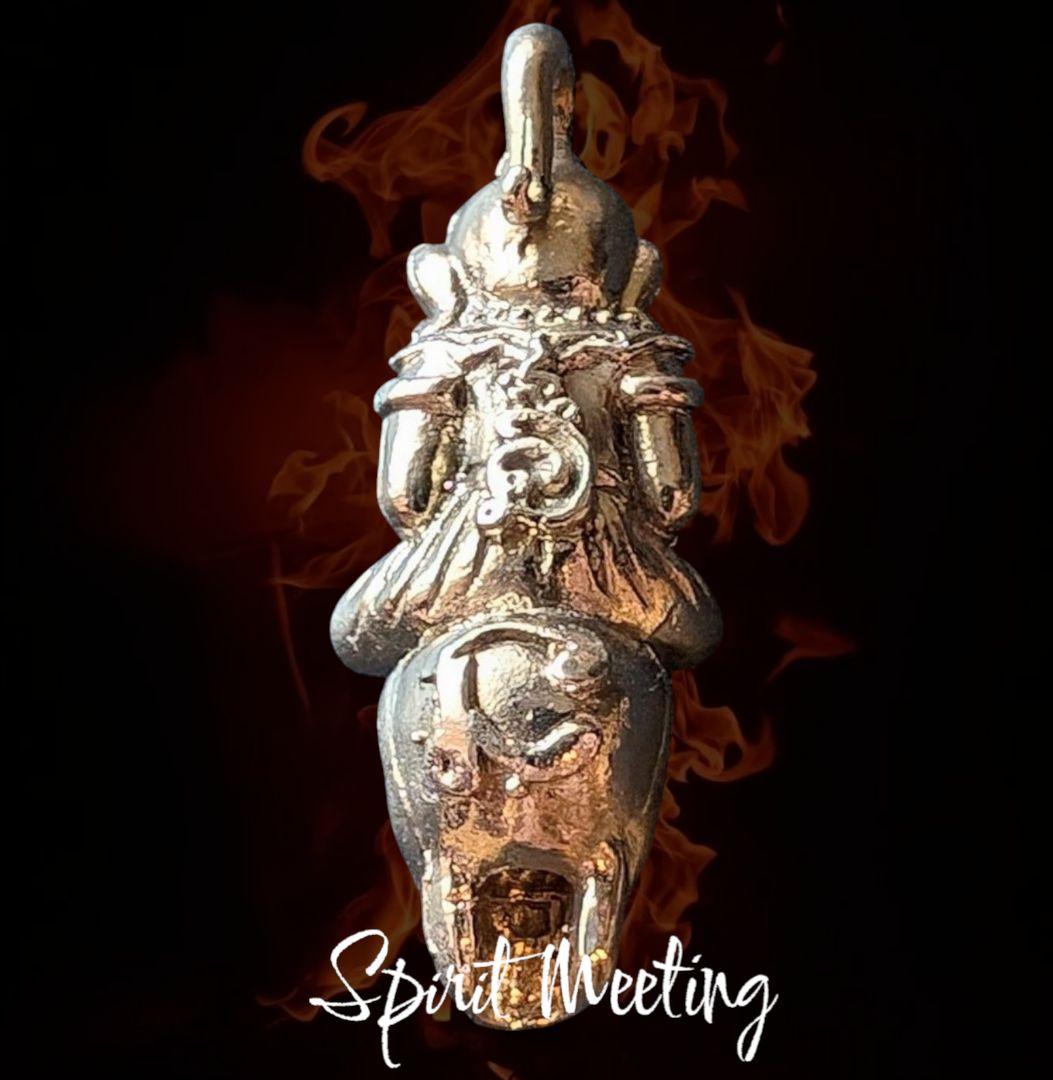 クメール魔術の精霊　ンガン様のペンダント型お守り　ルアンプーウィアン師