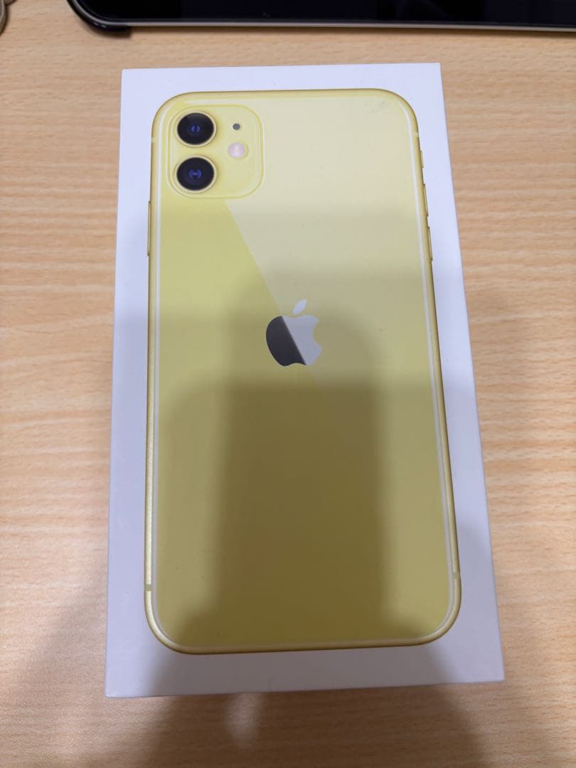 Apple iPhone 11 イエロー 本体 64gb