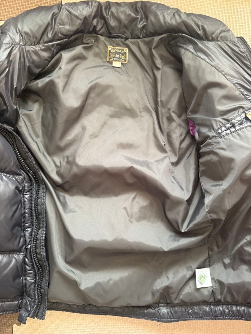 美品　ディーゼル　ダウン　Mサイズ
