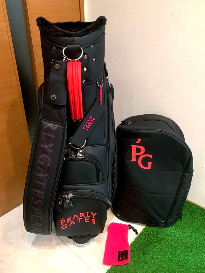 希少　即完売　パーリーゲイツ　TWICE 限定　キャディバッグ　ヘッドカバー付き