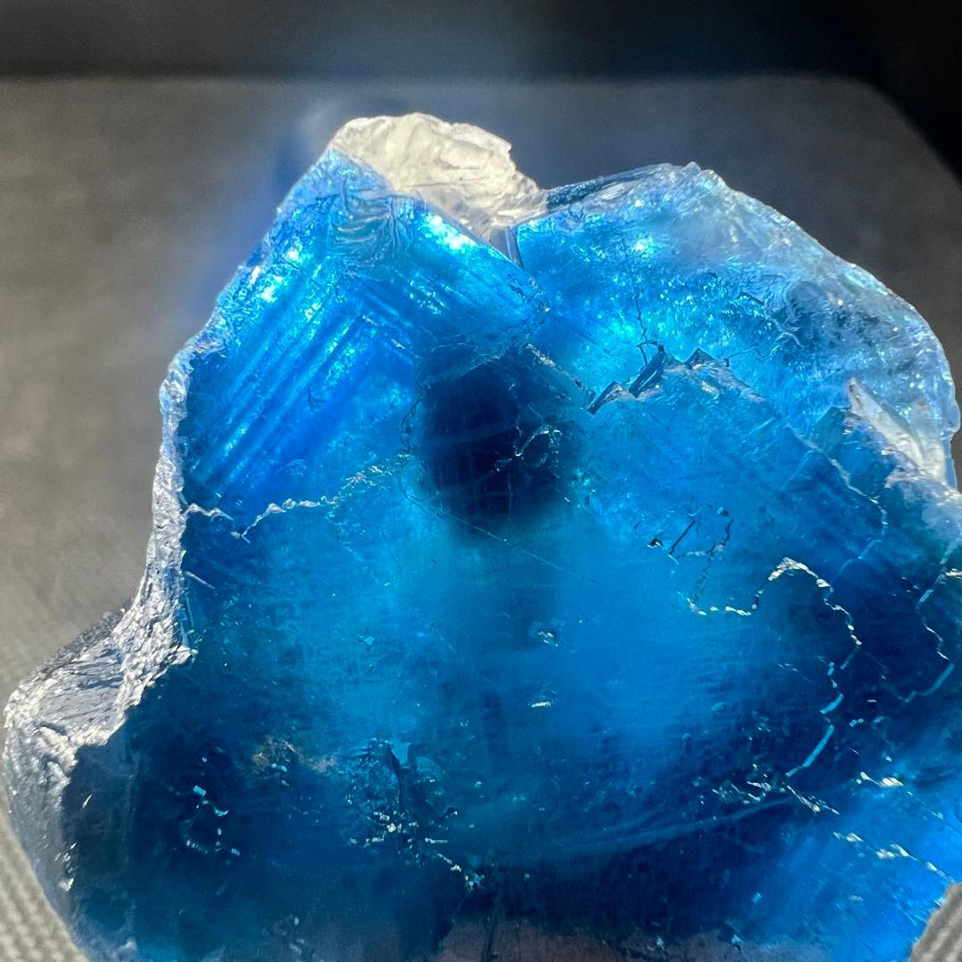 ヤオガンシャン　「ナイルブルー」ウィンドウ　「コバルトブルー」フローライト