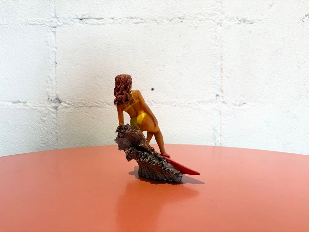 サーフガール　置物　ビンテージ