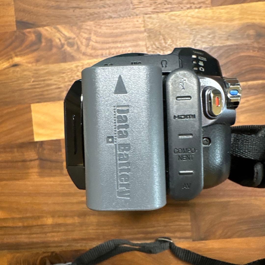 JVC Everio ビデオカメラ 120GB 1080P O.I.S.