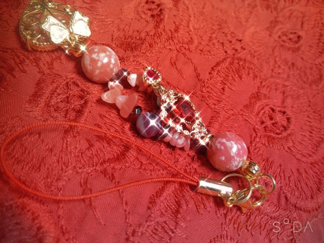 赤い糸伝説/運命の赤い糸を引き寄せるパワーストーンストラップ