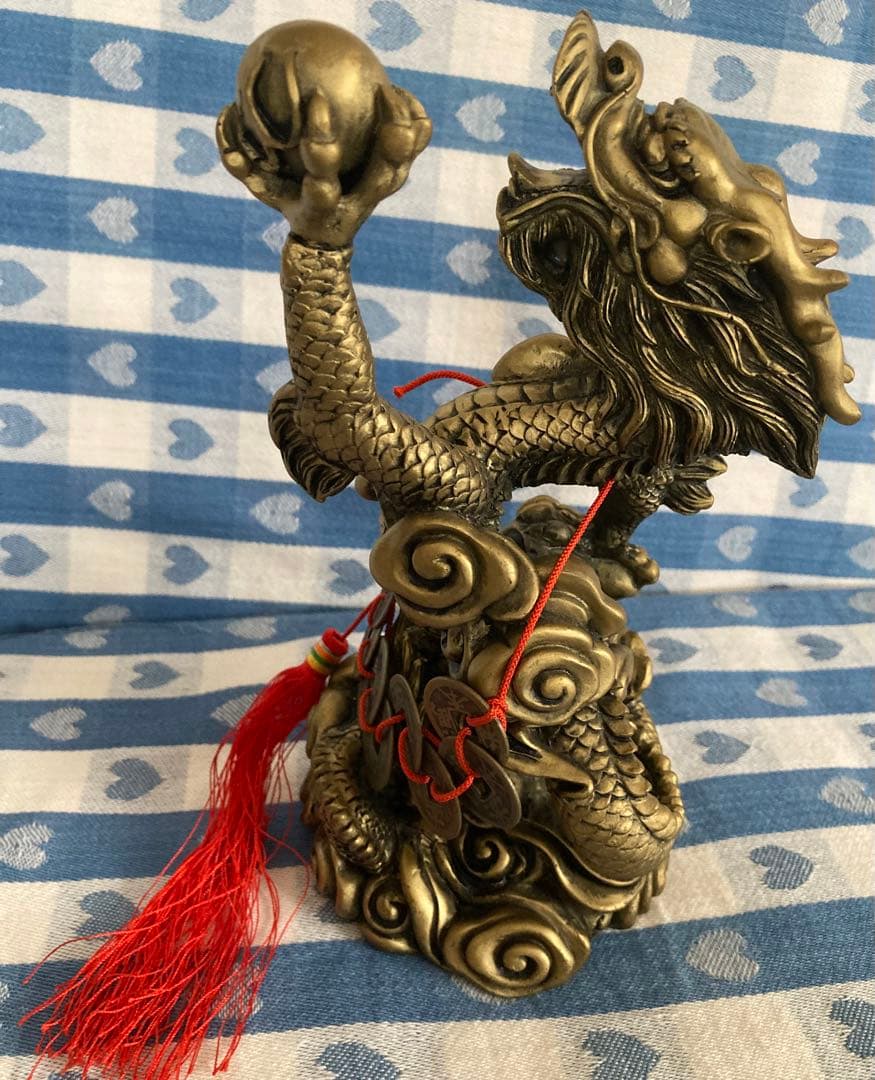 風水 開運 玉を捧げる龍 金属製 迫力ある重量感 財力強運を引き寄せる置物