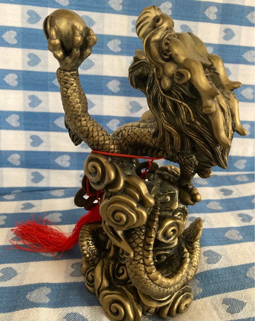 風水 開運 玉を捧げる龍 金属製 迫力ある重量感 財力強運を引き寄せる置物