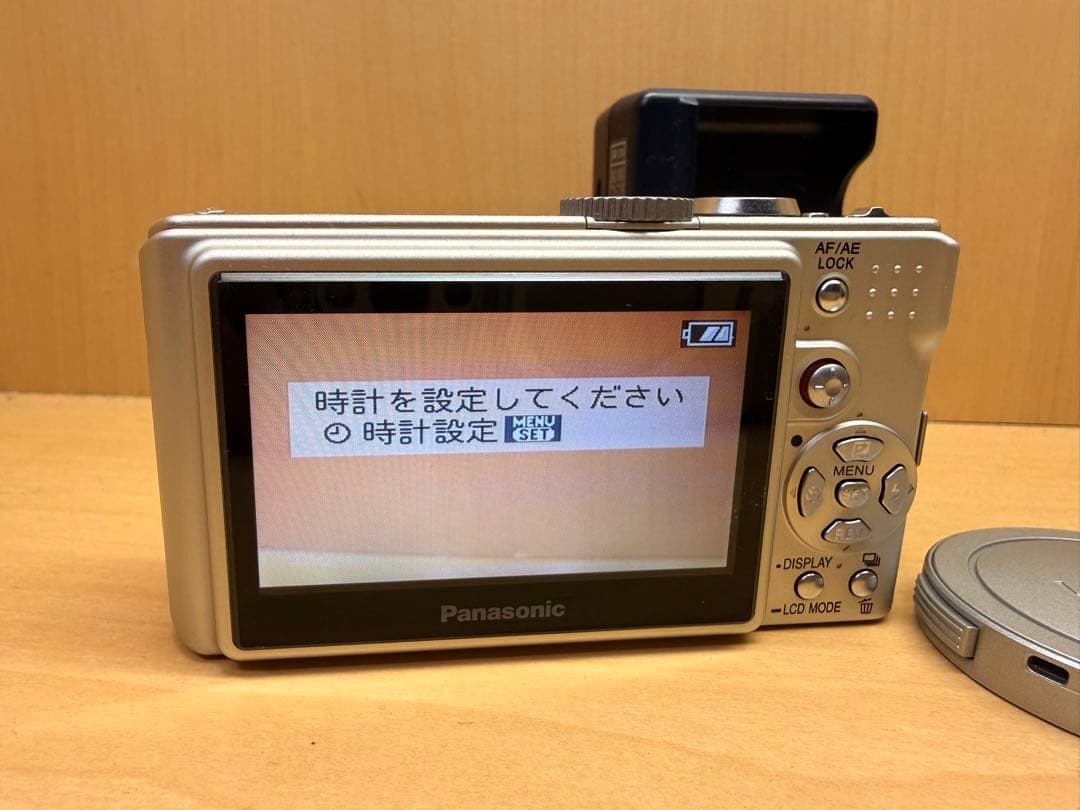LUMIX DMC-LX2 コンパクトデジタルカメラ　Panasonic