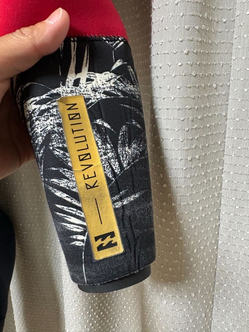 BILABONG(ビラボン)5×3mm セミドライ メンズMLサイズ相当 美品