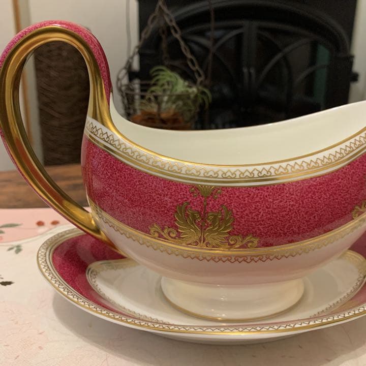 ウェッジウッド コロンビア　パウダールビー　ソースボード