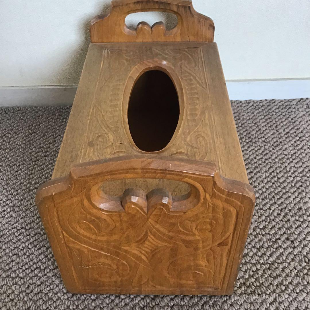 美品☆アイヌ工芸　木彫　アンティーク　アイヌ紋様 ティッシュボックス