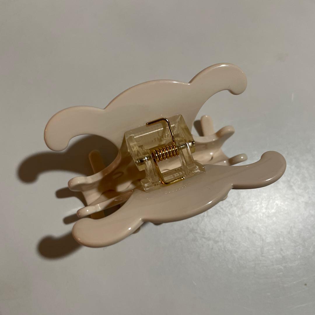 ☺︎プロフ必読 CELINE ラージ ヘアクロー / アセテート