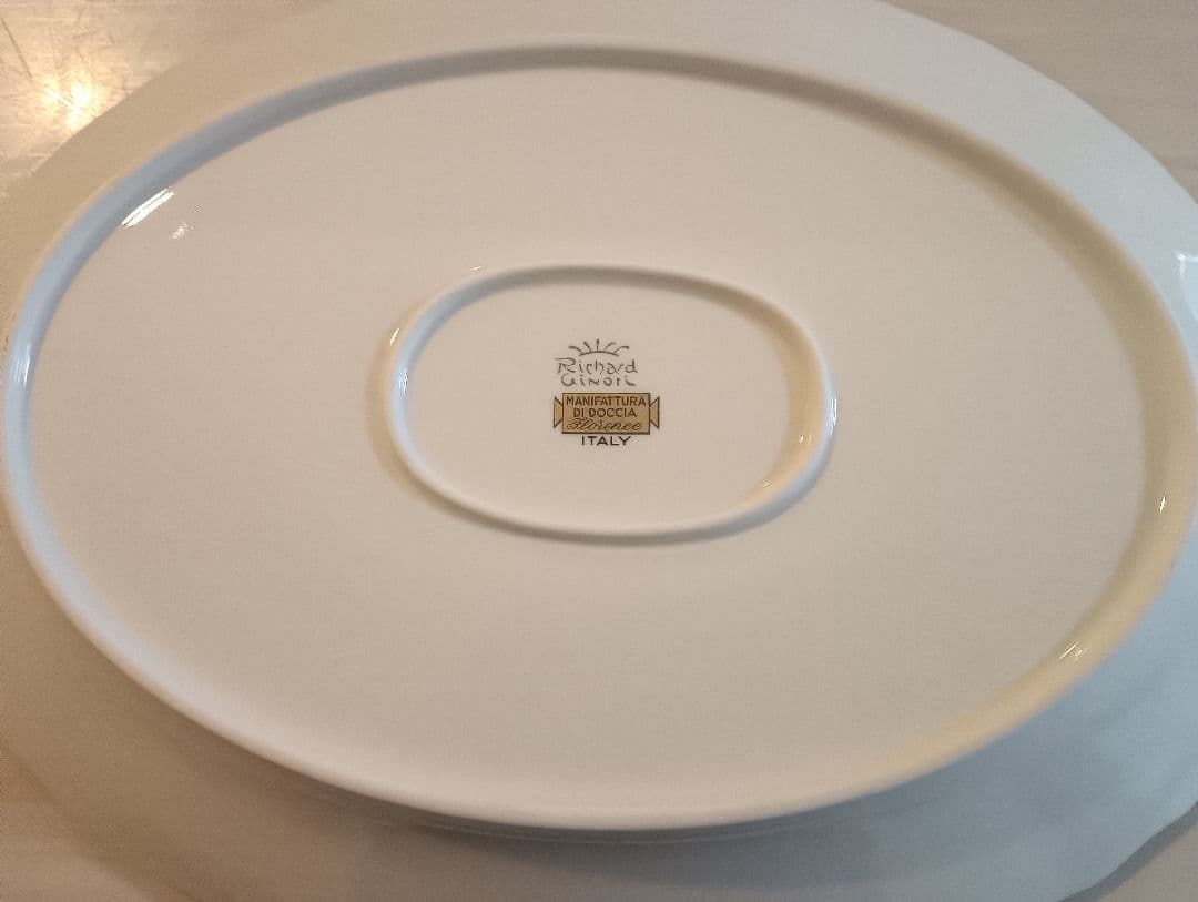 Richard Ginori ベッキオホワイト金縁プラダ