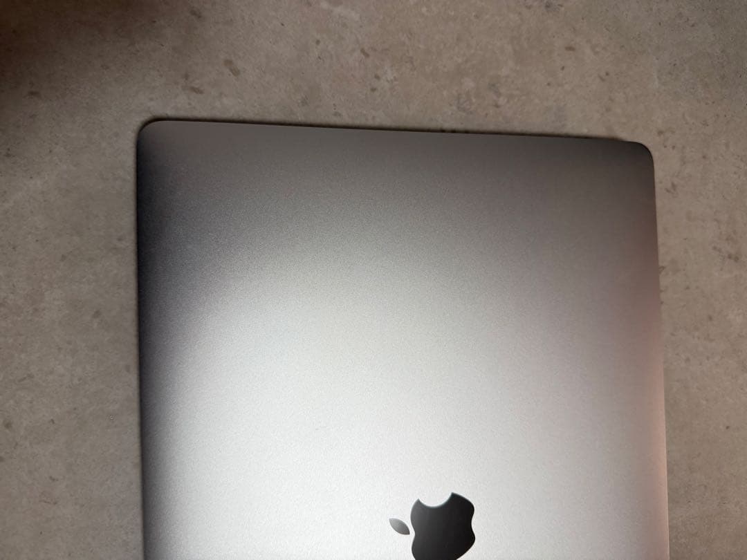 MacBook Pro 15インチ 2018 / 16GB / 256GB