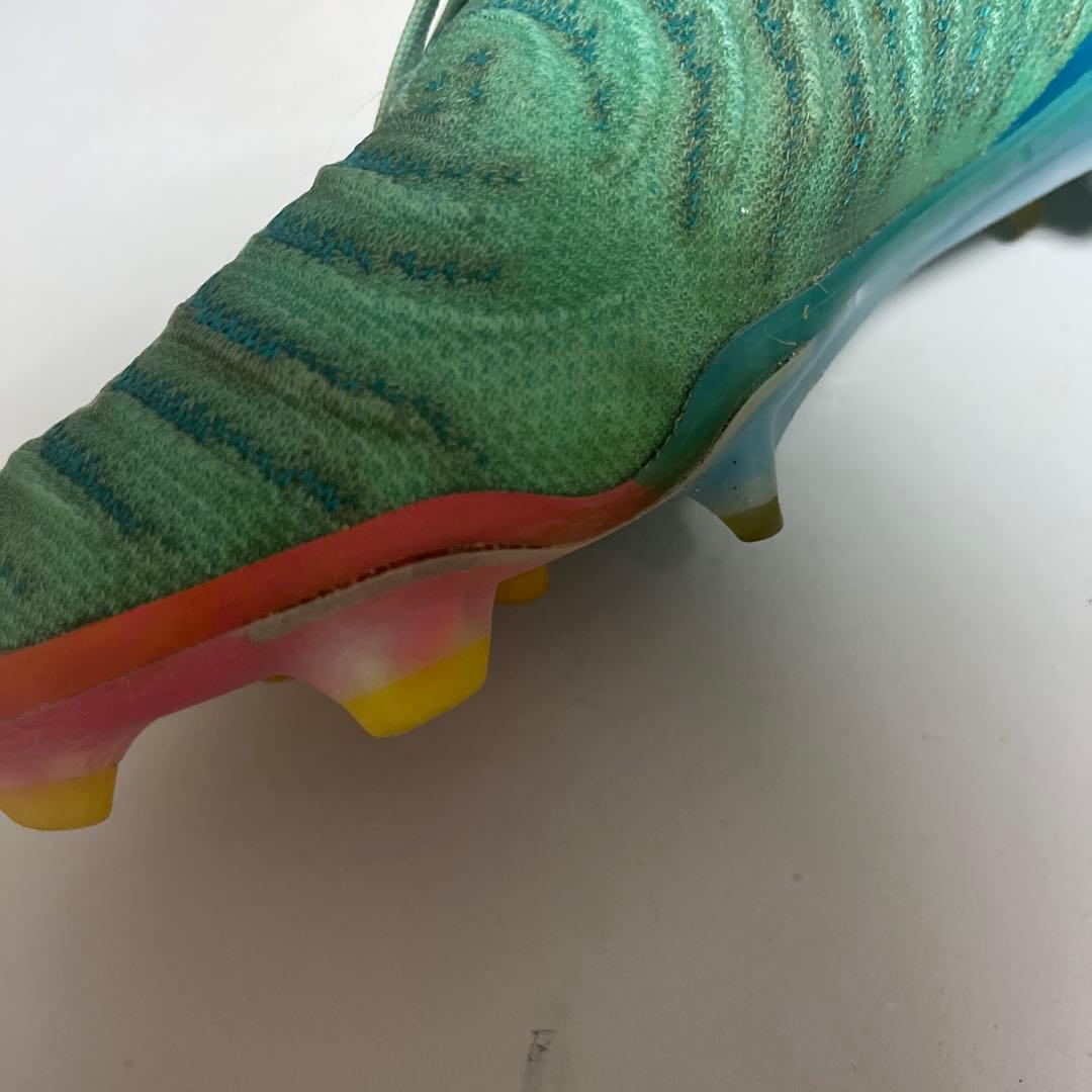 NIKE ファントムルナ2エリート LV8 FG