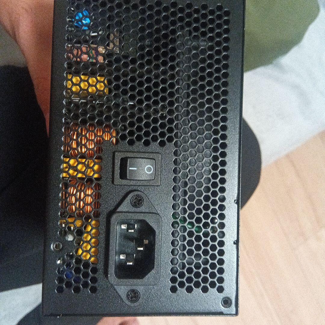 MSI MAG A750GL PCIE 750W 電源ユニット