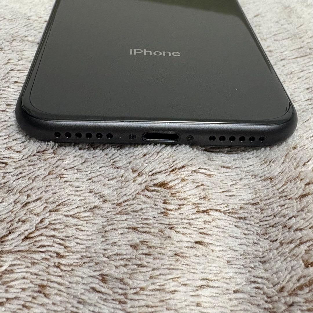 美品iPhone8 スマートフォン本体のみ