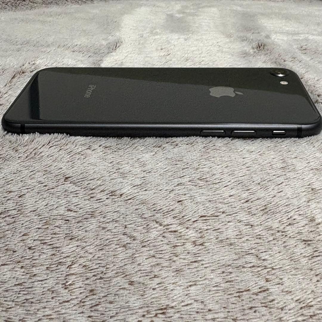 美品iPhone8 スマートフォン本体のみ