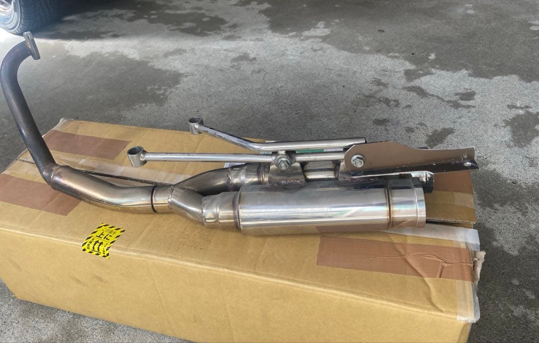 ズーマー 2本出し マフラー