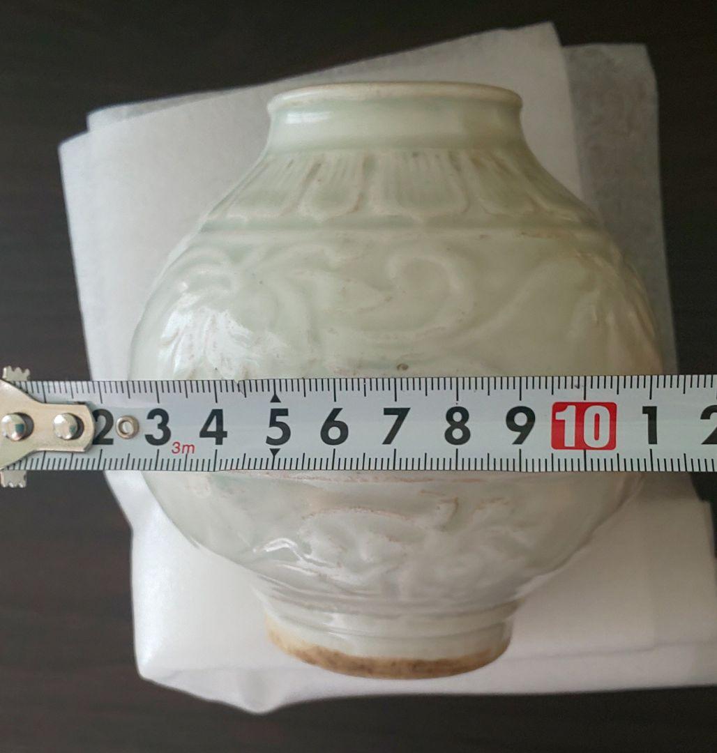 朝鮮美術 白釉垂瓶陽刻浮彫 銘在 白磁蓮紋丸壺