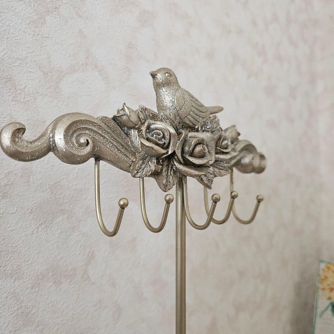 限定アンティーク品　シルバーの鳥とバラのスタンド型フック