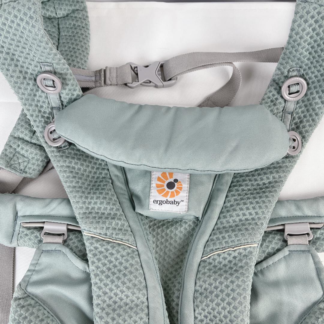 希少☘️　廃盤カラ―　エルゴベビー　オムニブリーズ　ミントグリーン