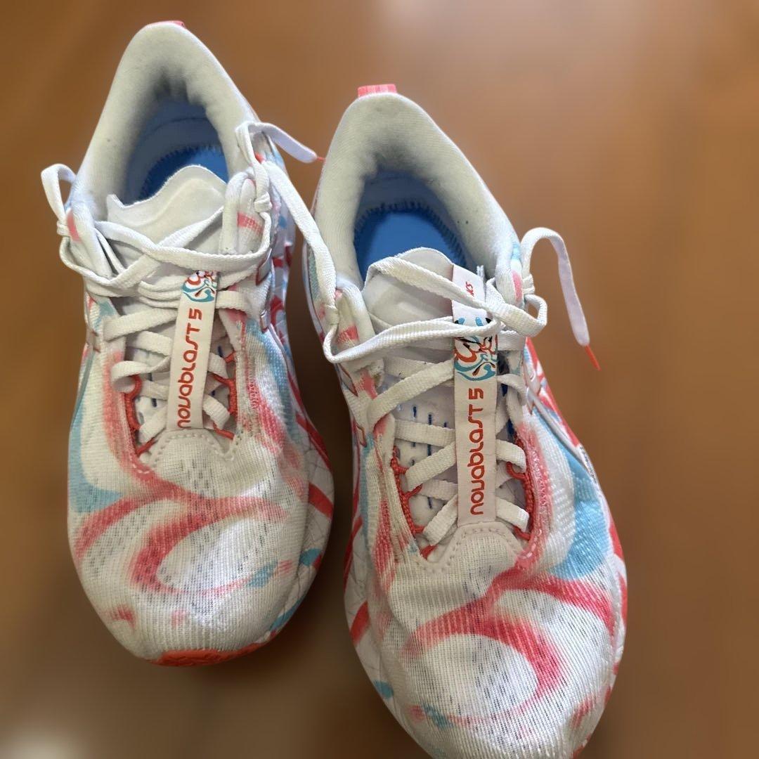 東京マラソン2025 限定モデル　アシックス NOVA BLAST5