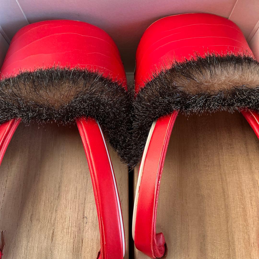 雪下駄　わらぐつの中の神様