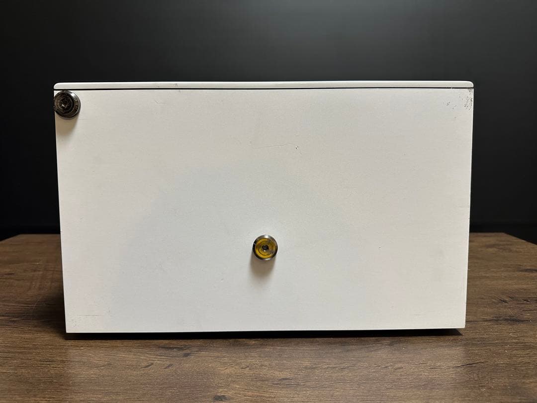 美品　DALI センタースピーカー ZENSOR VOKAL ホワイト