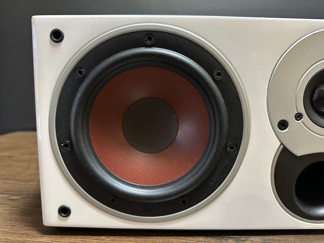 美品　DALI センタースピーカー ZENSOR VOKAL ホワイト