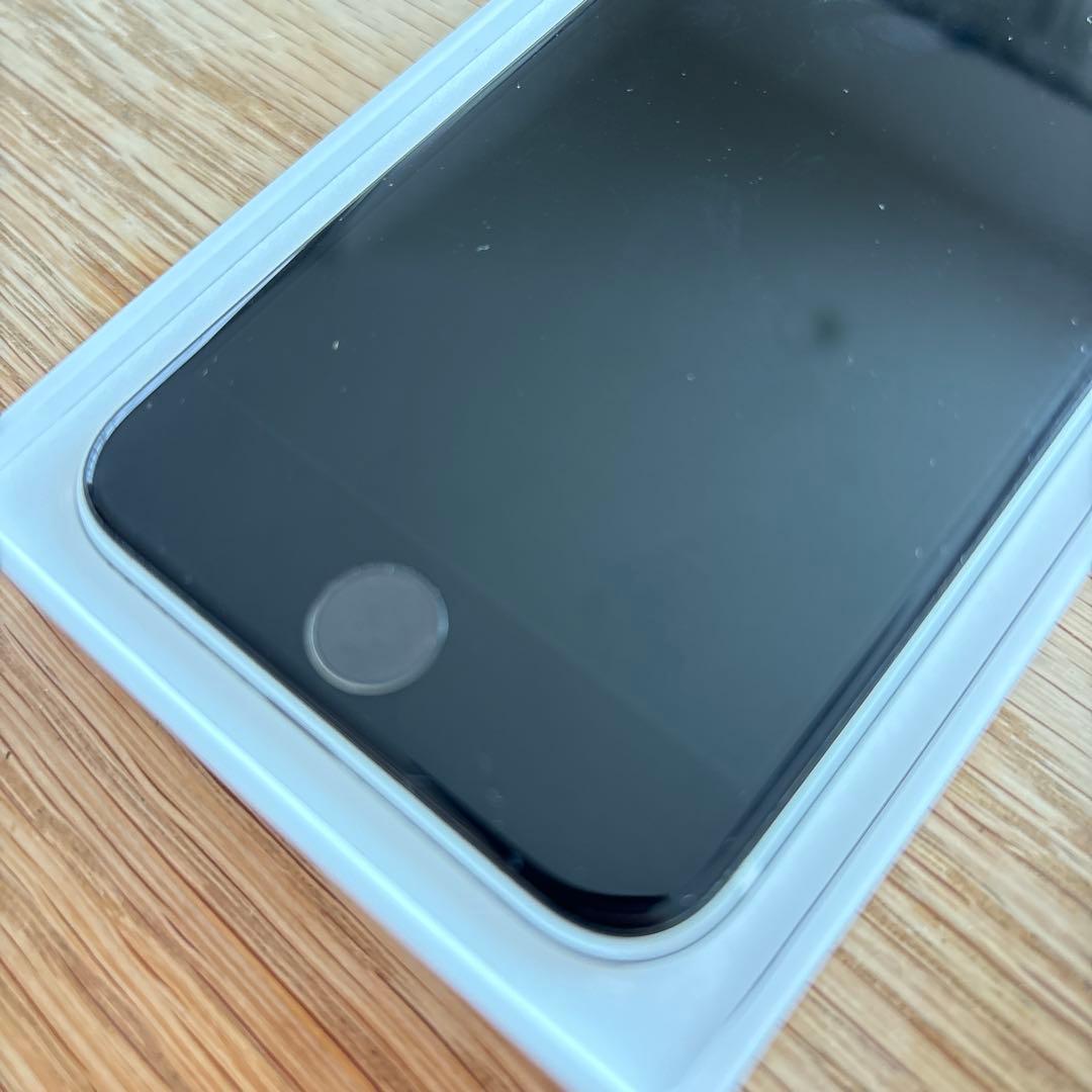 iPhone SE2 ホワイト 64GB