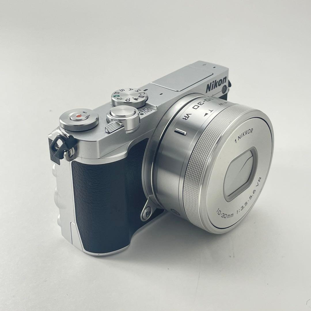 【ショット数200・返品保証】Nikon1 J5 標準レンズキット