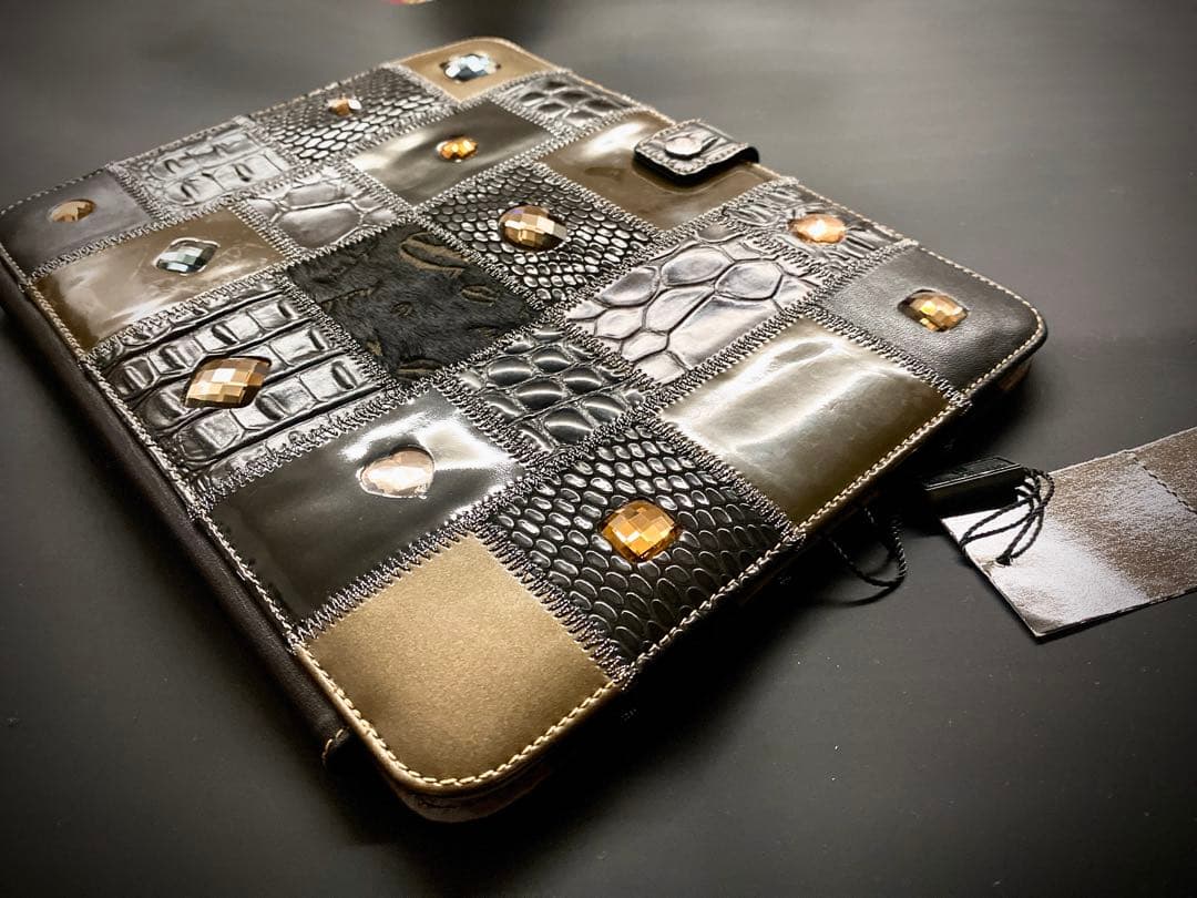 【アビステ（ABISTE）】ミケランジェロ パッチワークiPadケース【希少品】