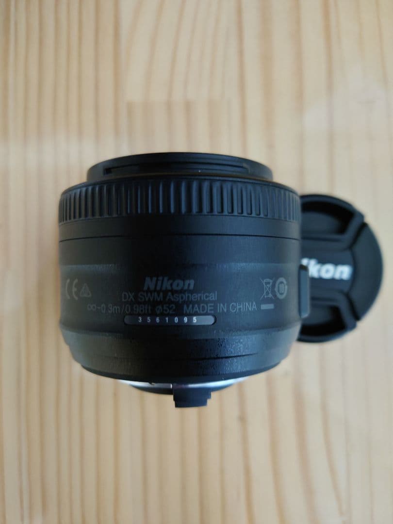 Nikon ニコン AF-S DX NIKKOR 35mm F1.8G フード付