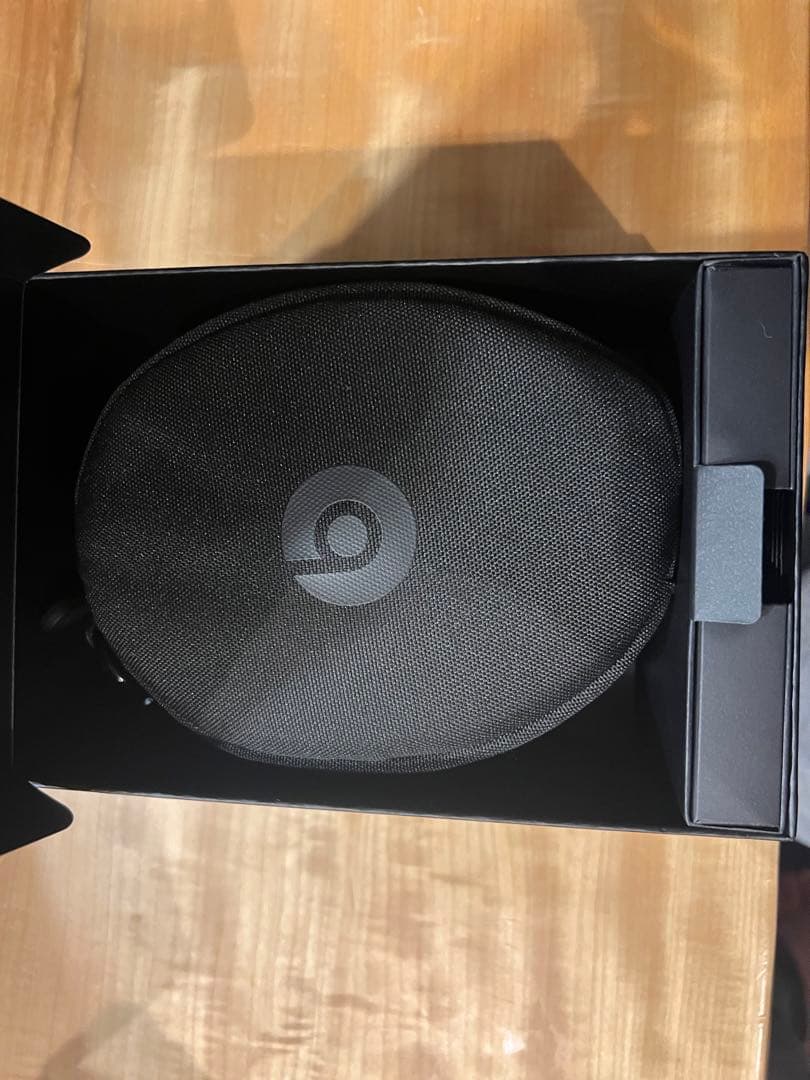 ヘッドホン beats solo3