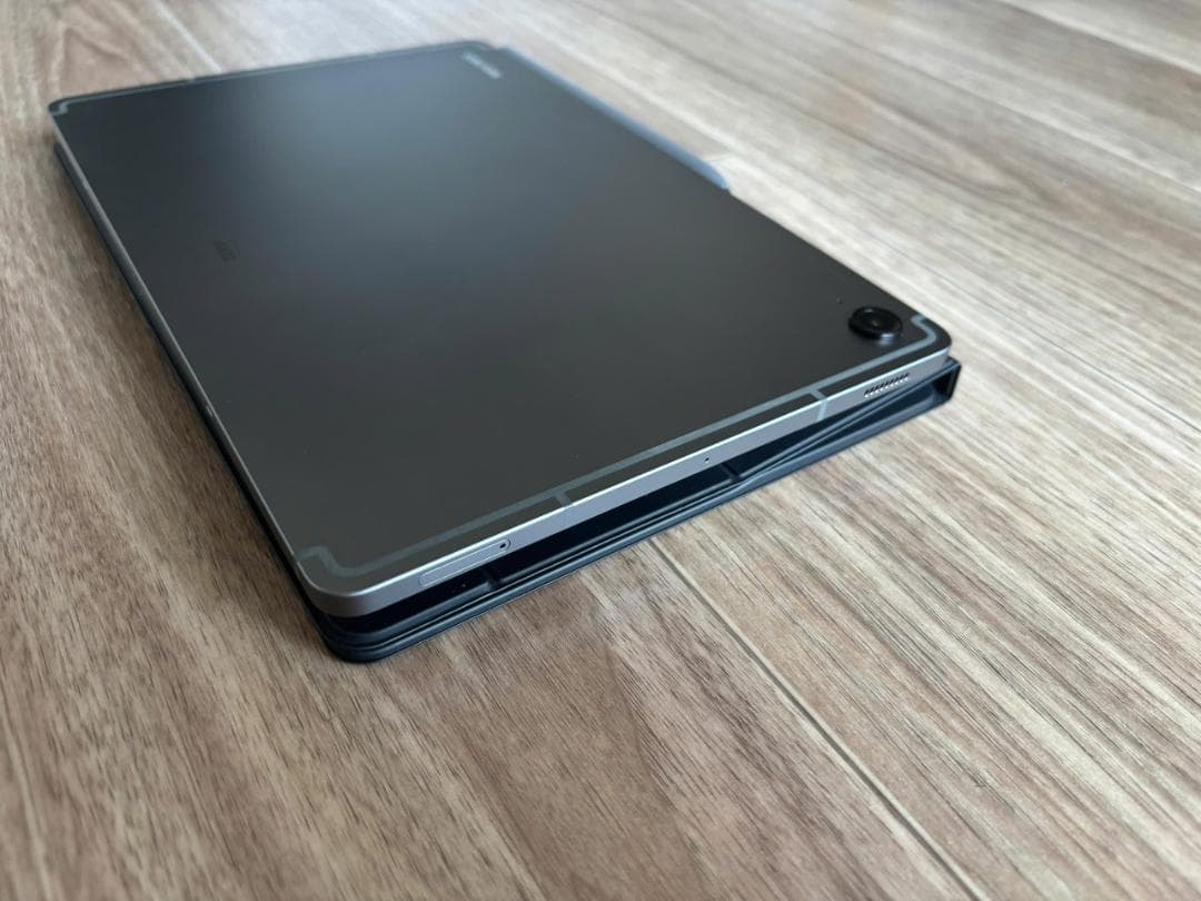 Galaxy Tab S9 FE + キーボード付き タブレットカバー