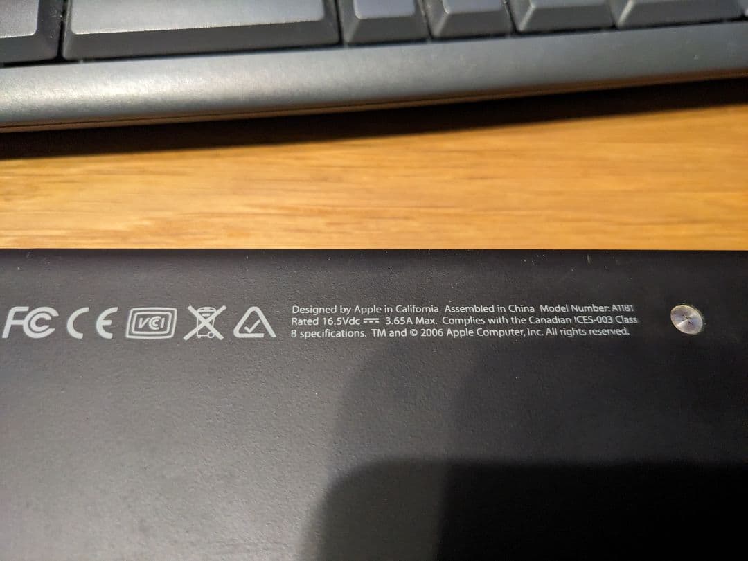 Macbook Early2006 A1181 ジャンク