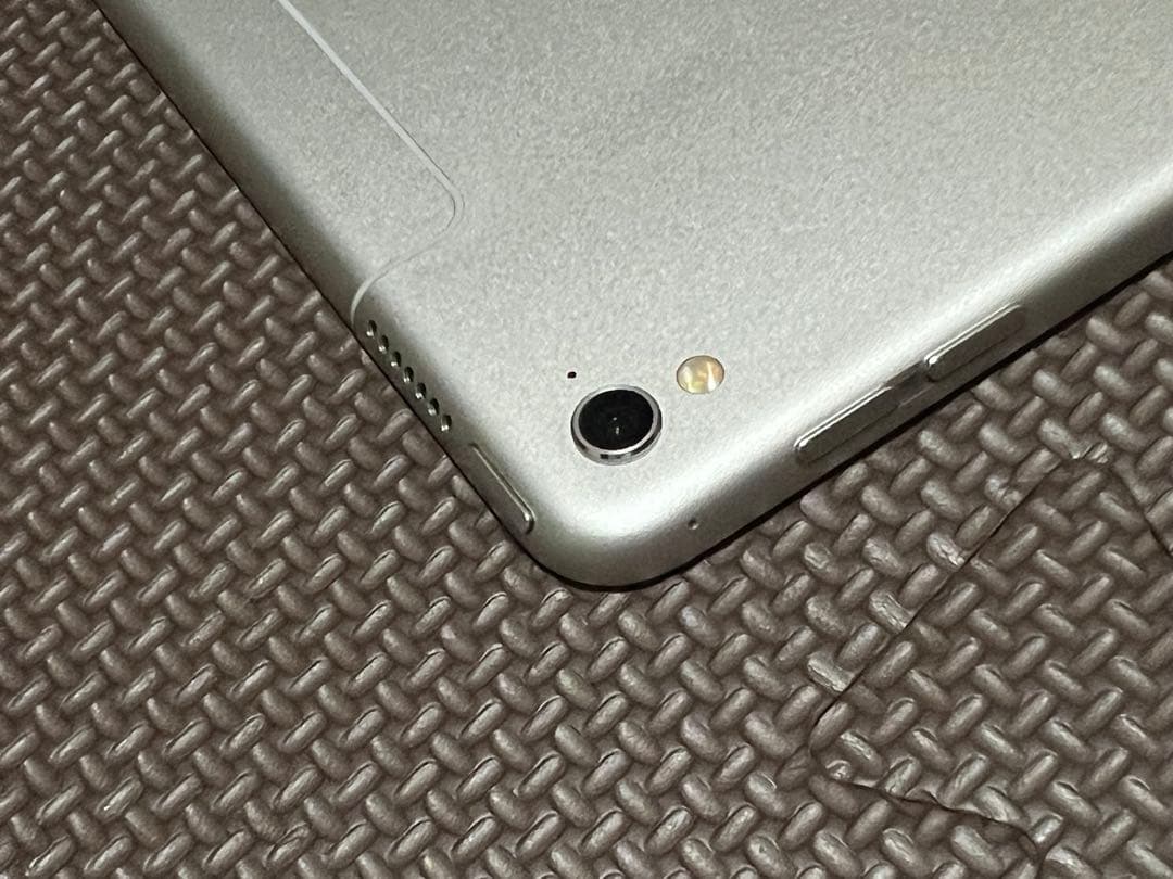 iPad Pro 9.7インチ Wi-Fi+Cellular 32GB シルバー